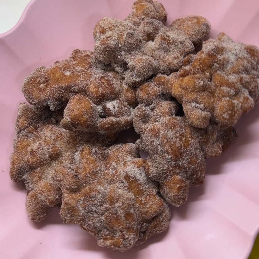 Jessica Nguyen's Apple Fritters