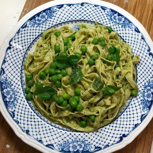 Fettuccine with Zucchini, Peas & Mint